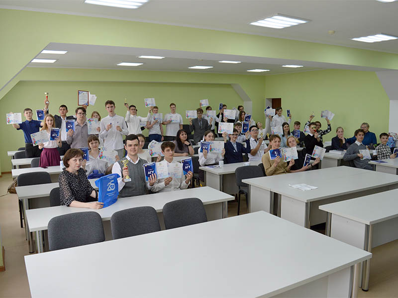 Торжественное награждение победителей олимпиады "Кубок города по физике, математике и информатике"